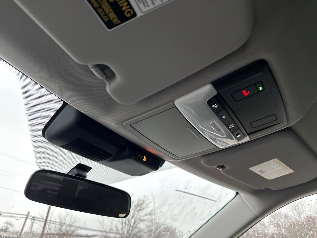 New 2025 Mitsubishi Outlander SE image 29