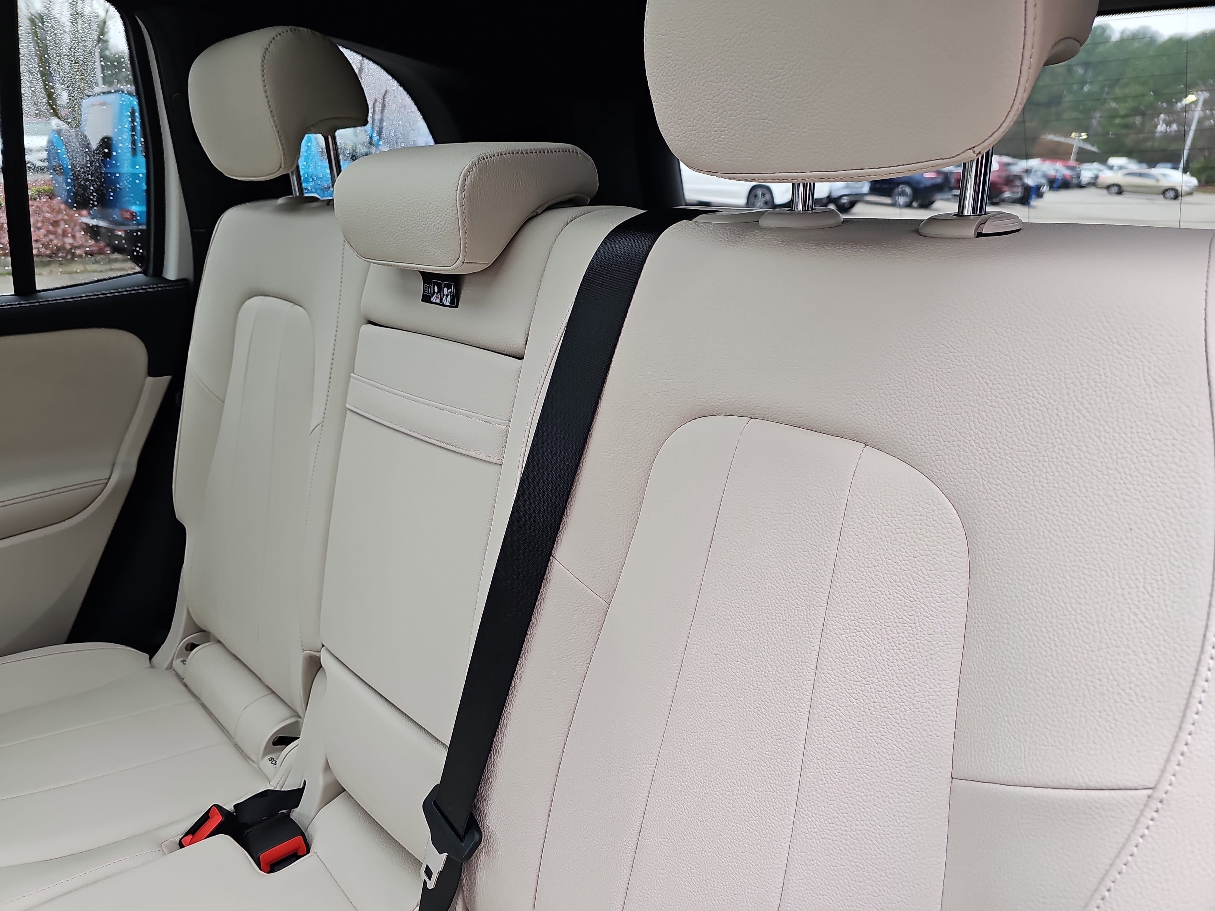 Certified 2025 Mercedes-Benz GLB 250 image 15