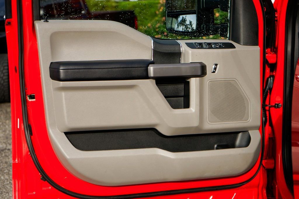 Used 2020 Ford F250 XLT w/ FX4 Off-Road Package image 16