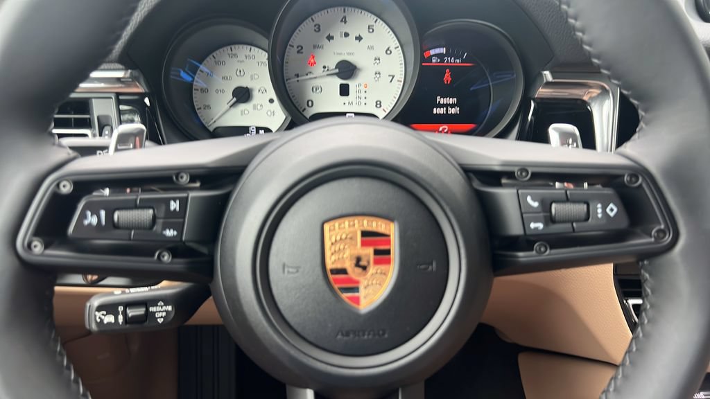 New 2026 Porsche Macan AWD/4WD image 31