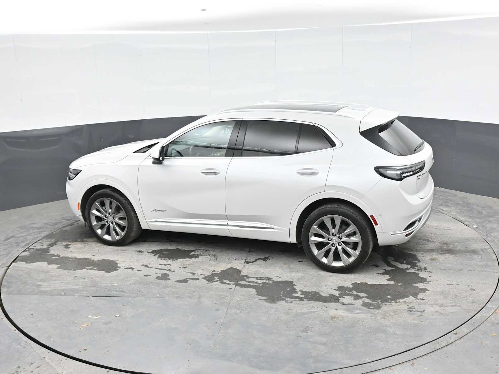 Used 2023 Buick Envision Avenir AWD/4WD image 13