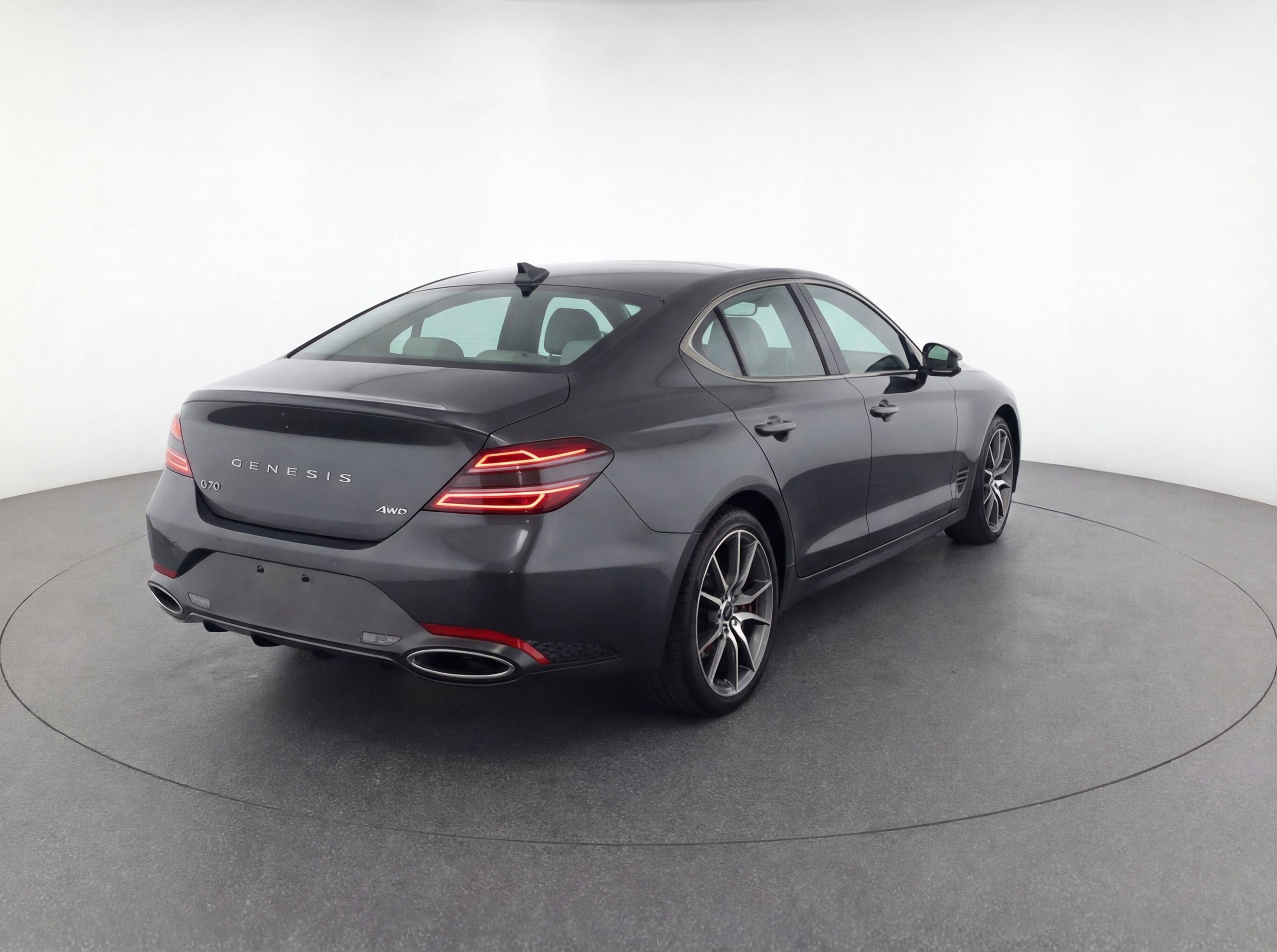 Used 2025 Genesis G70 2.5T AWD/4WD image 9