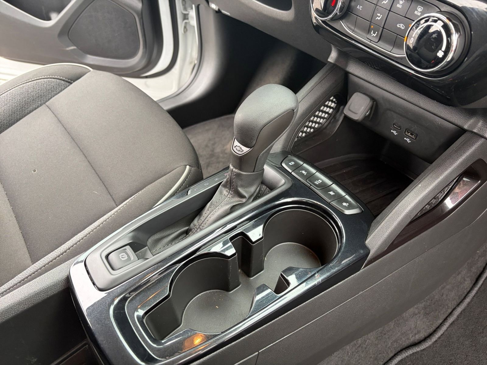 Used 2025 Chevrolet TrailBlazer LT image 40