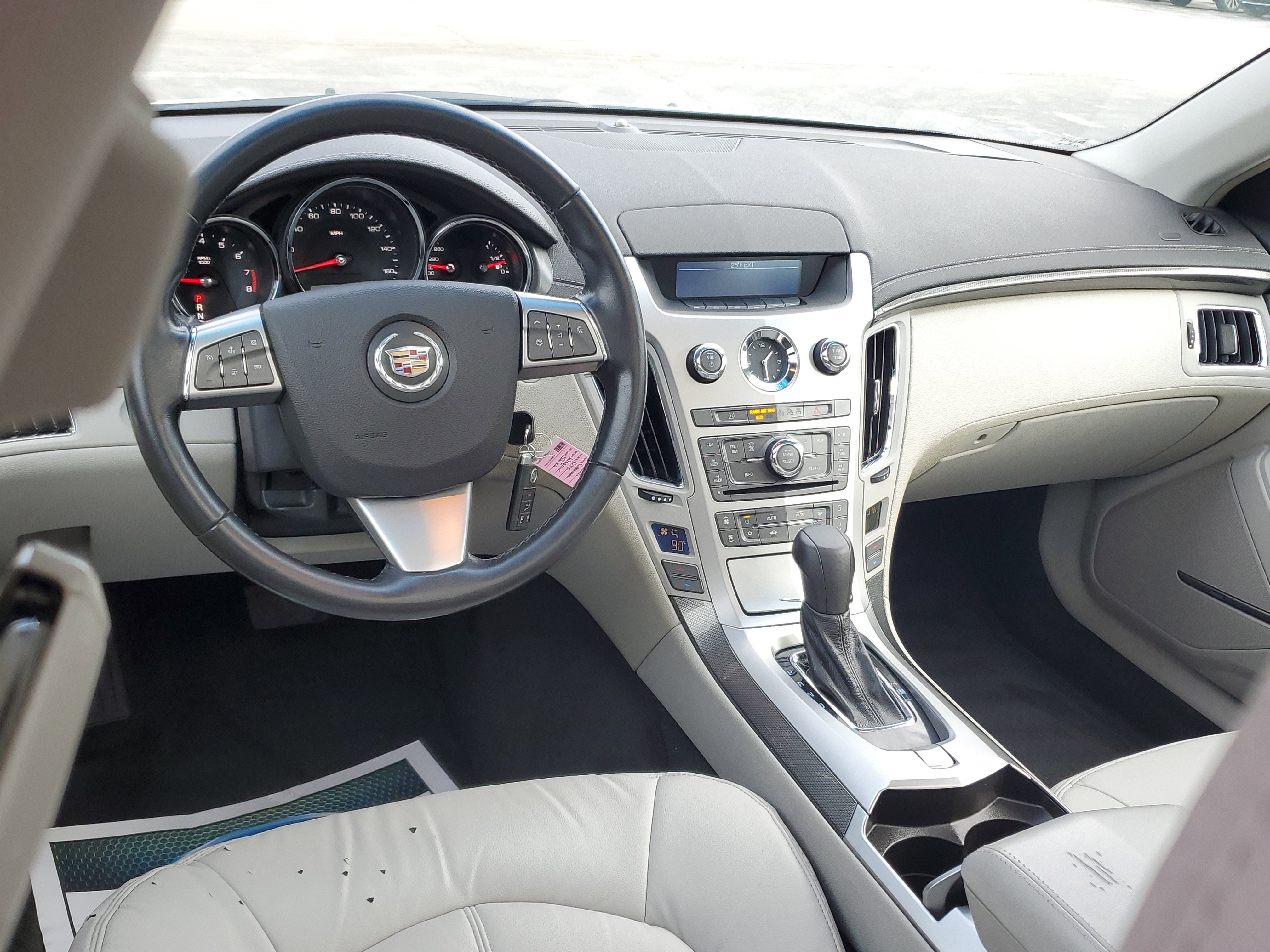Used 2011 Cadillac CTS Wagon image 7