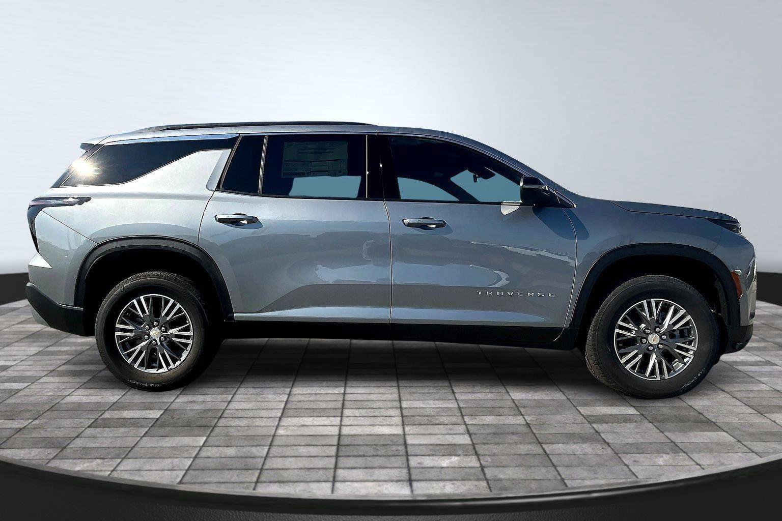 New 2026 Chevrolet Traverse LT image 19