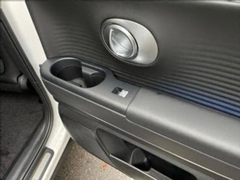 New 2026 Hyundai Ioniq 9 SEL image 21