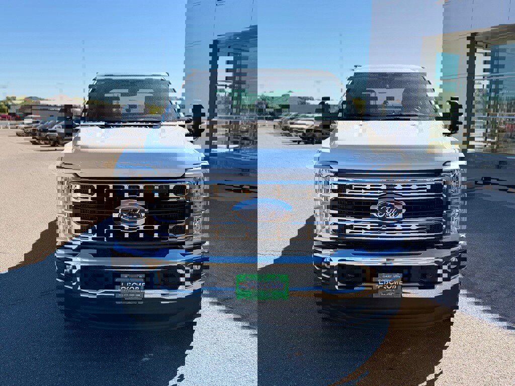 New 2026 Ford F250 XLT w/ FX4 Off-Road Package image 5