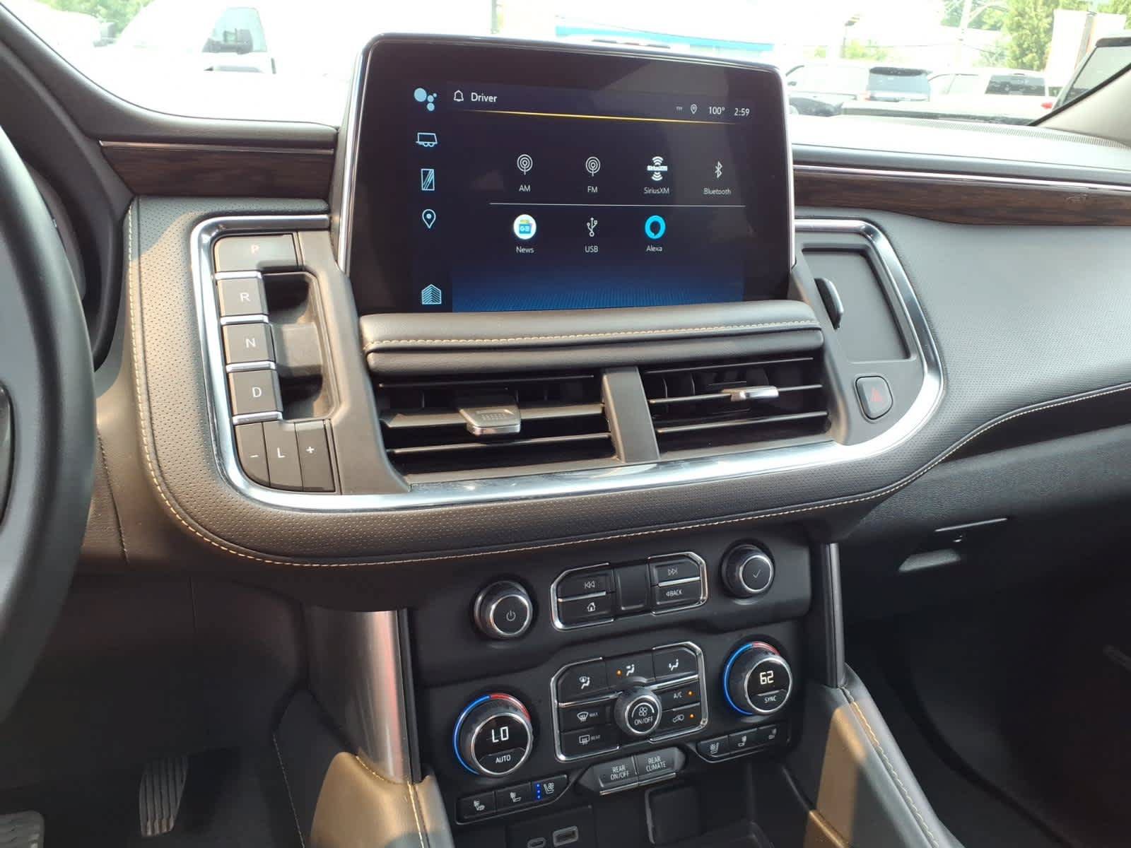 Used 2023 Chevrolet Suburban Premier AWD/4WD image 13