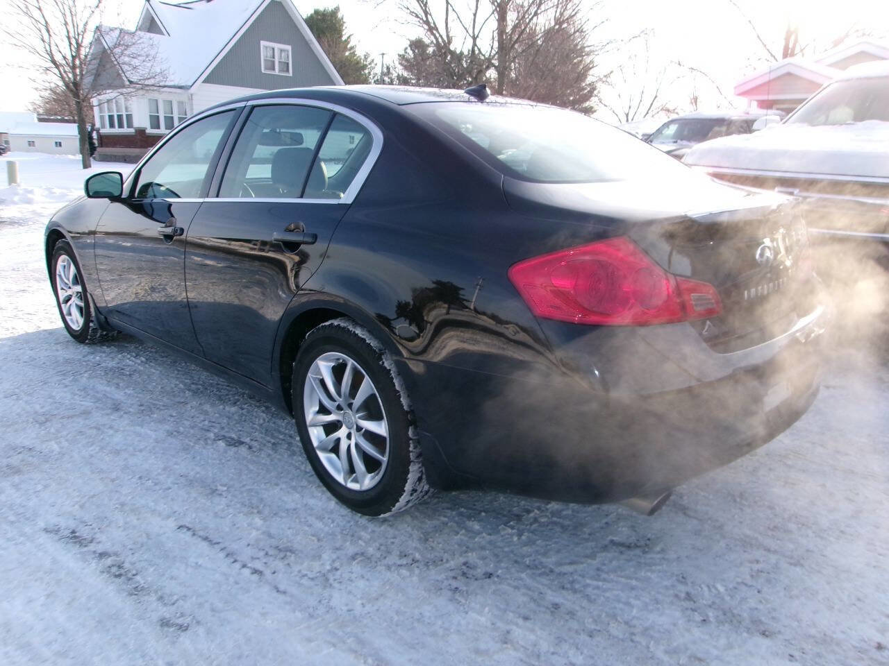 Used 2008 INFINITI G35 x Sedan w/ Premium Pkg image 4