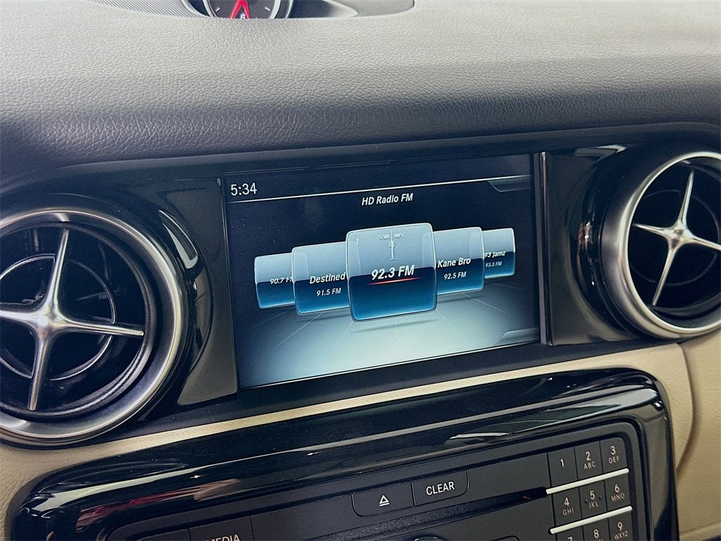 Used 2020 Mercedes-Benz SLC 300 image 26