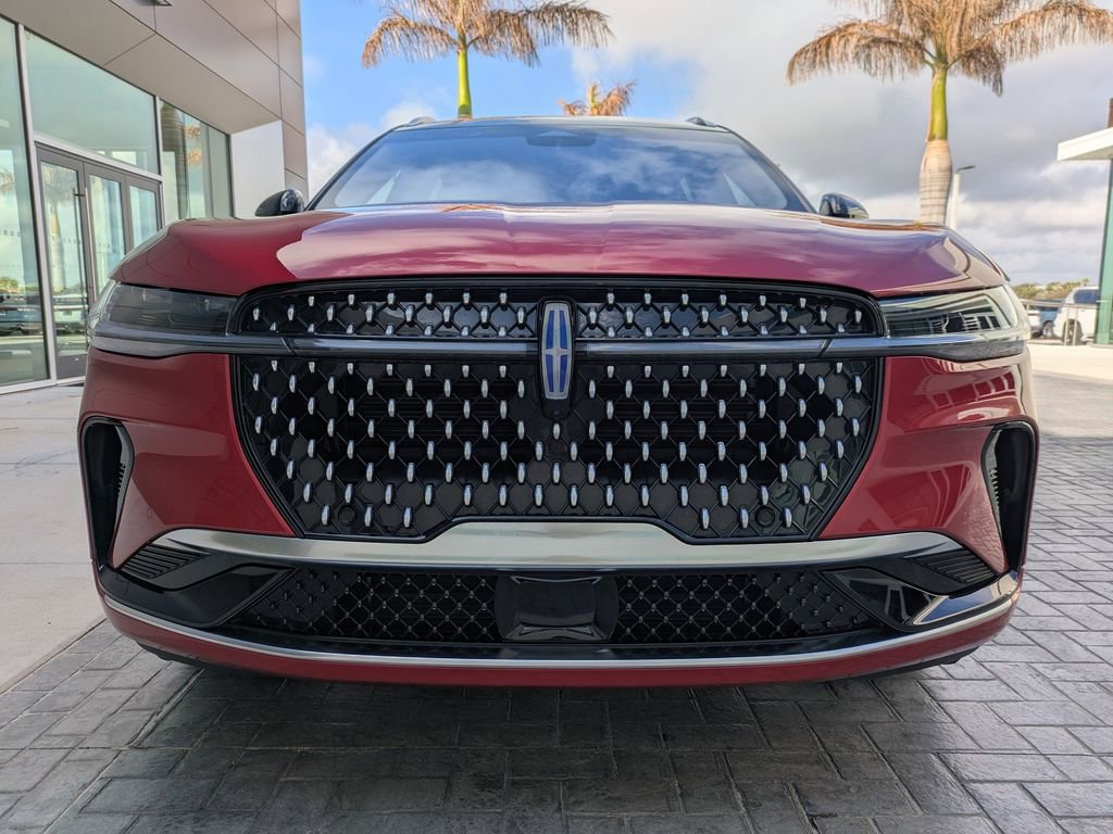 Used 2024 Lincoln Nautilus Reserve w/ Equipment Group 202A image 10