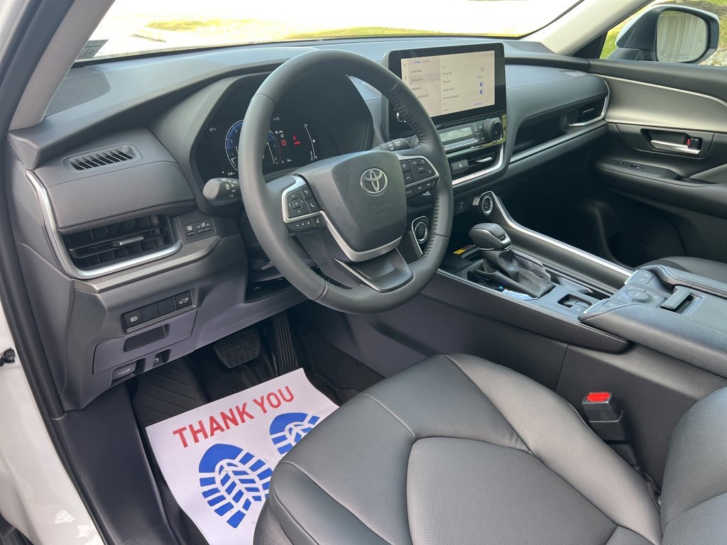 New 2026 Toyota Grand Highlander AWD image 28