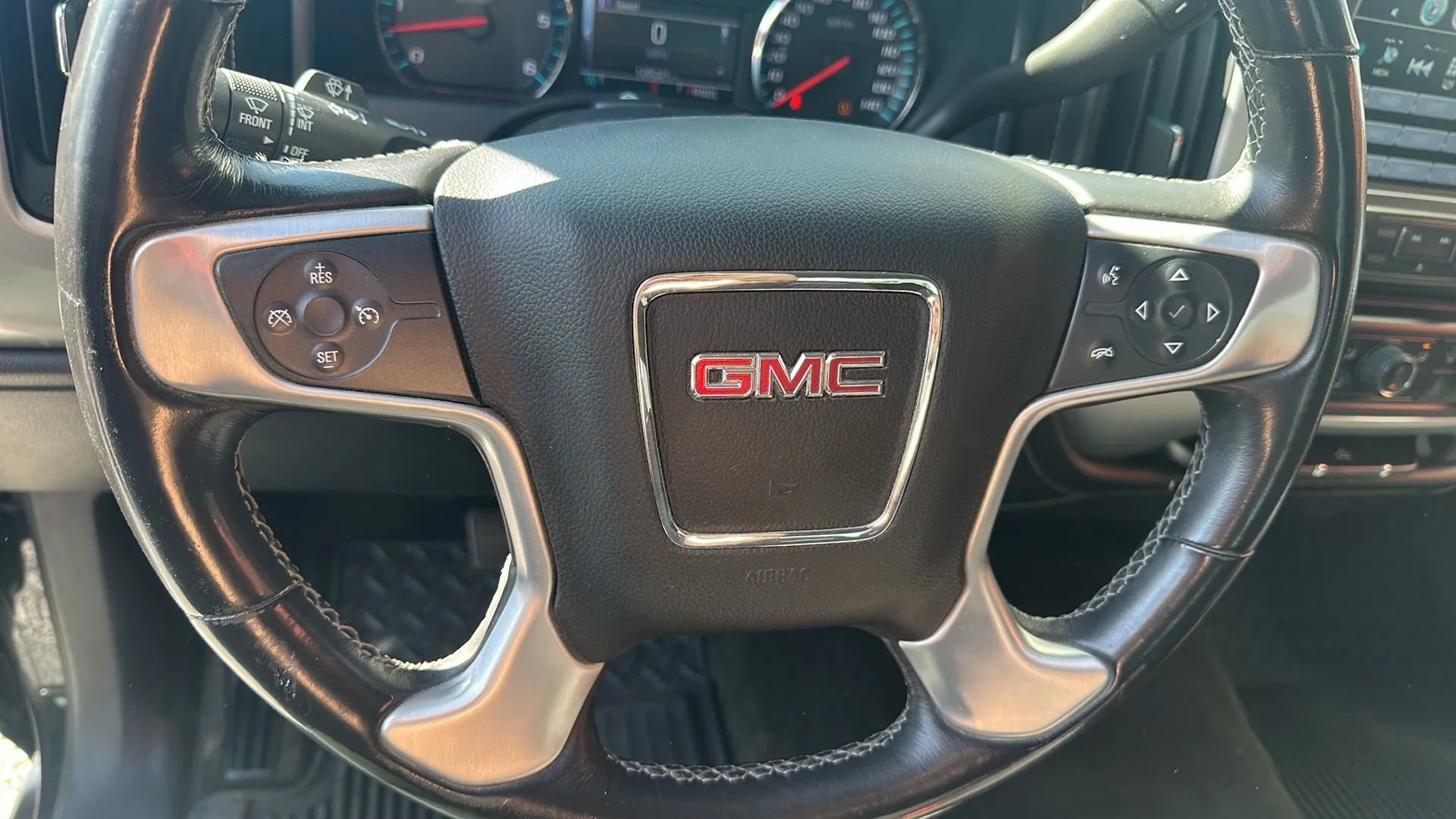 Used 2017 GMC Sierra 1500 SLE w/ SLE Value Package image 18