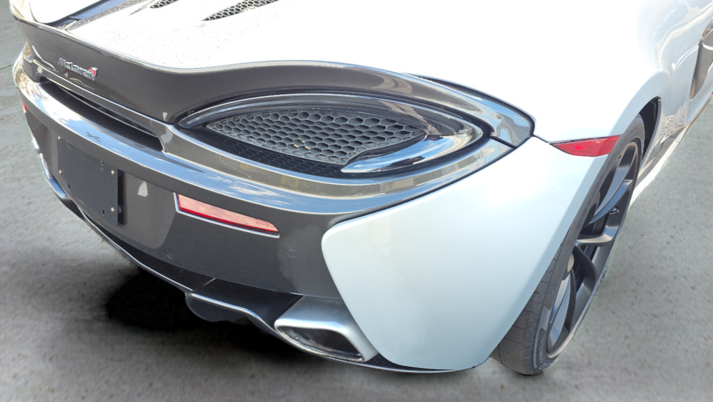 Used 2018 McLaren 570S Spider RWD image 11