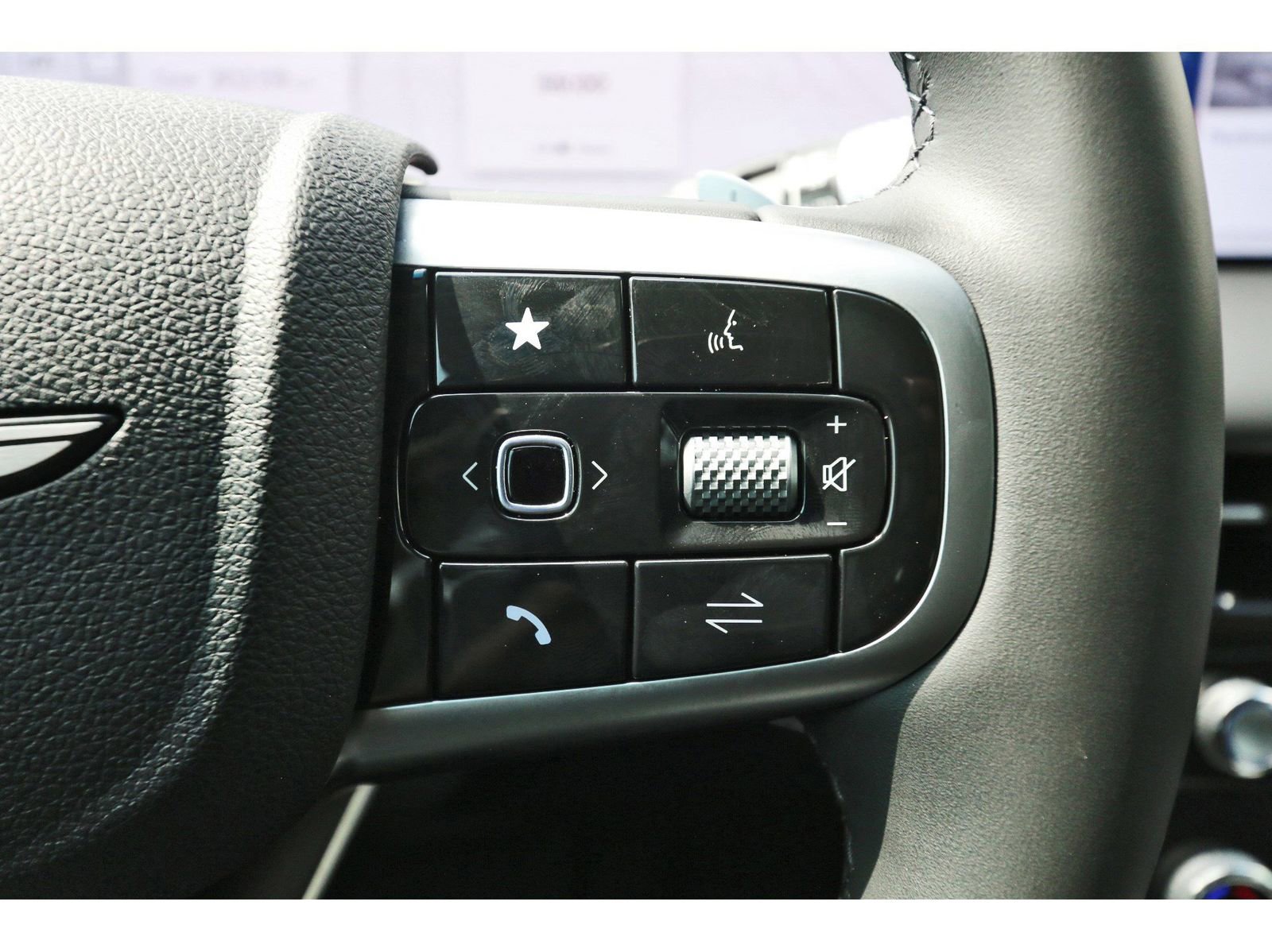 Used 2025 Genesis G80 2.5T image 18