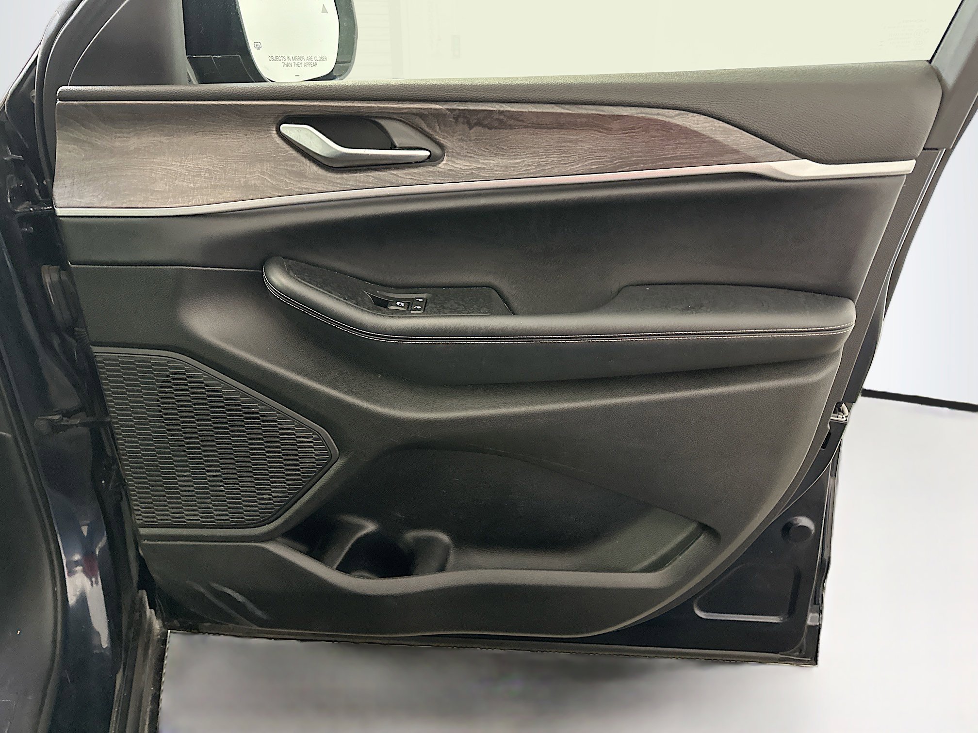 Used 2023 Jeep Grand Cherokee L Limited w/ Trailer Tow Group (B) image 36