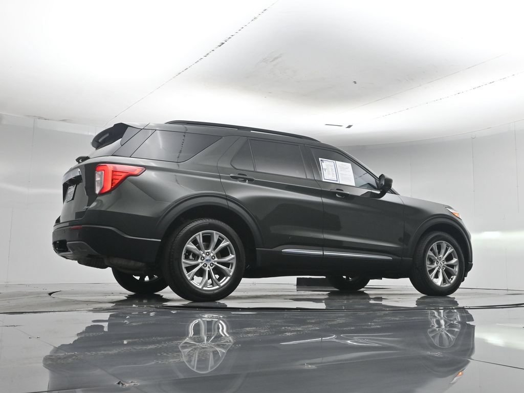 Certified 2023 Ford Explorer XLT w/ Equipment Group 202A AWD/4WD image 53