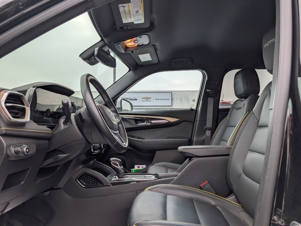 Used 2025 Chevrolet TrailBlazer ACTIV w/ Convenience Package image 8