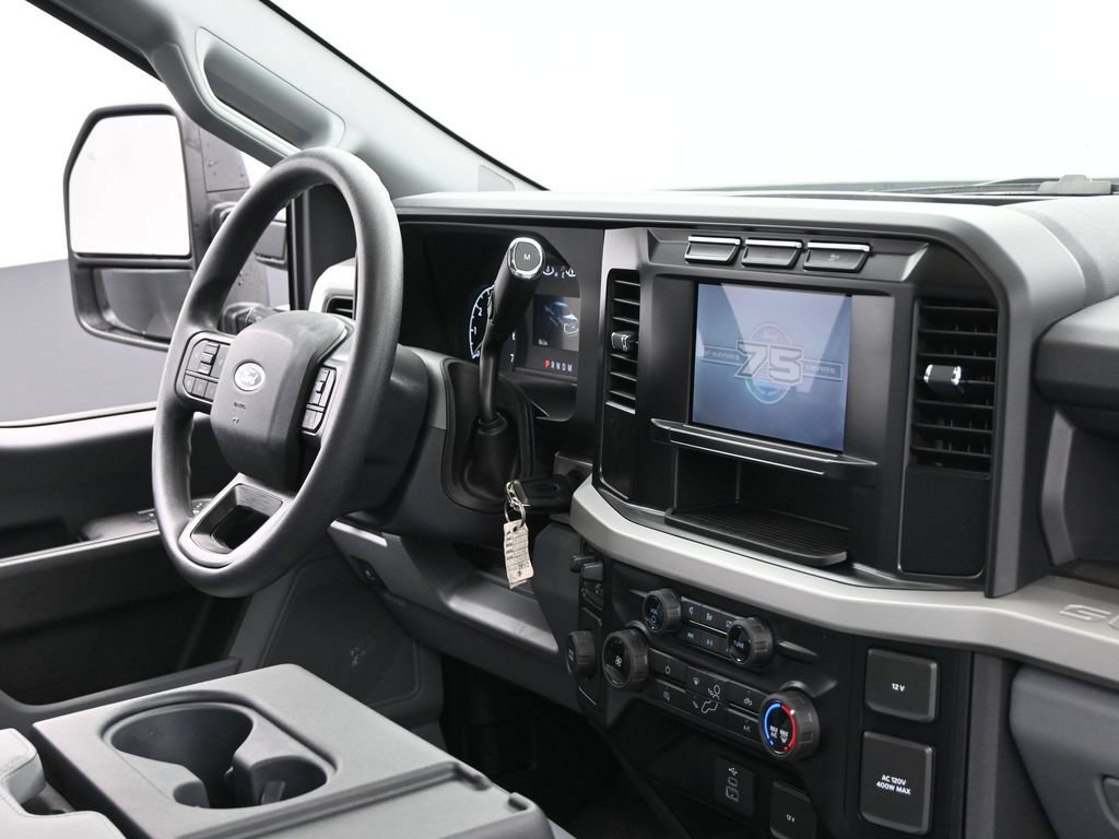 Used 2023 Ford F250 XL w/ XL Chrome Package RWD image 24