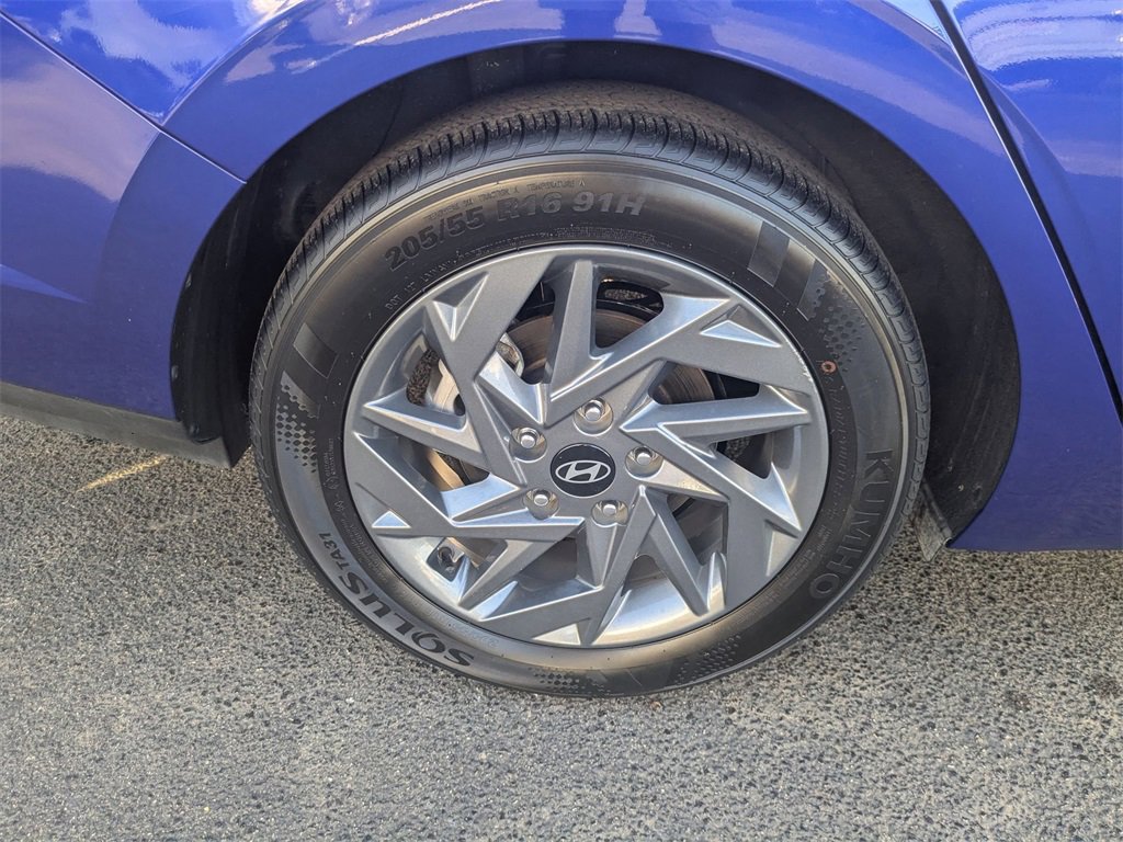 Used 2024 Hyundai Elantra SEL image 33