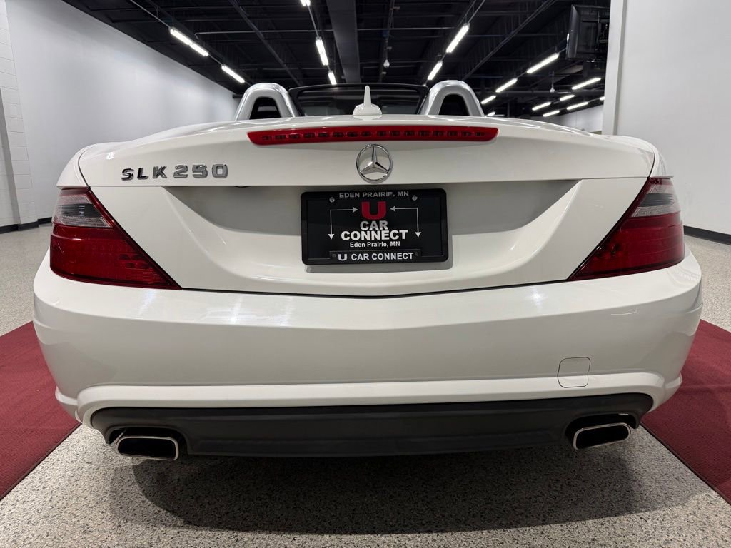 Used 2014 Mercedes-Benz SLK 250 image 12