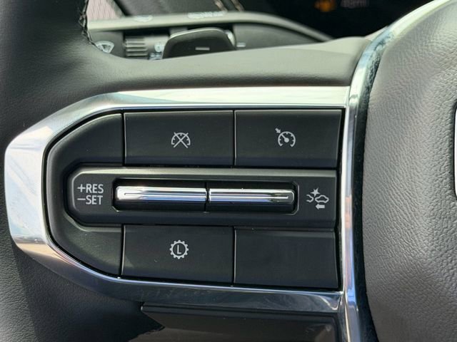 Used 2025 GMC Yukon XL Elevation w/ LPO, Yukon Black Package RWD image 22