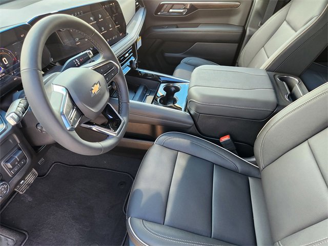New 2026 Chevrolet Suburban Premier image 9