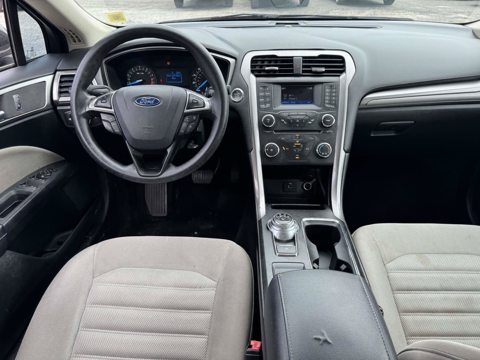 Used 2017 Ford Fusion S FWD image 10