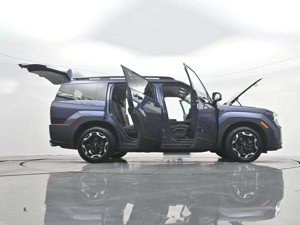 Used 2025 Hyundai Santa Fe SEL FWD image 45