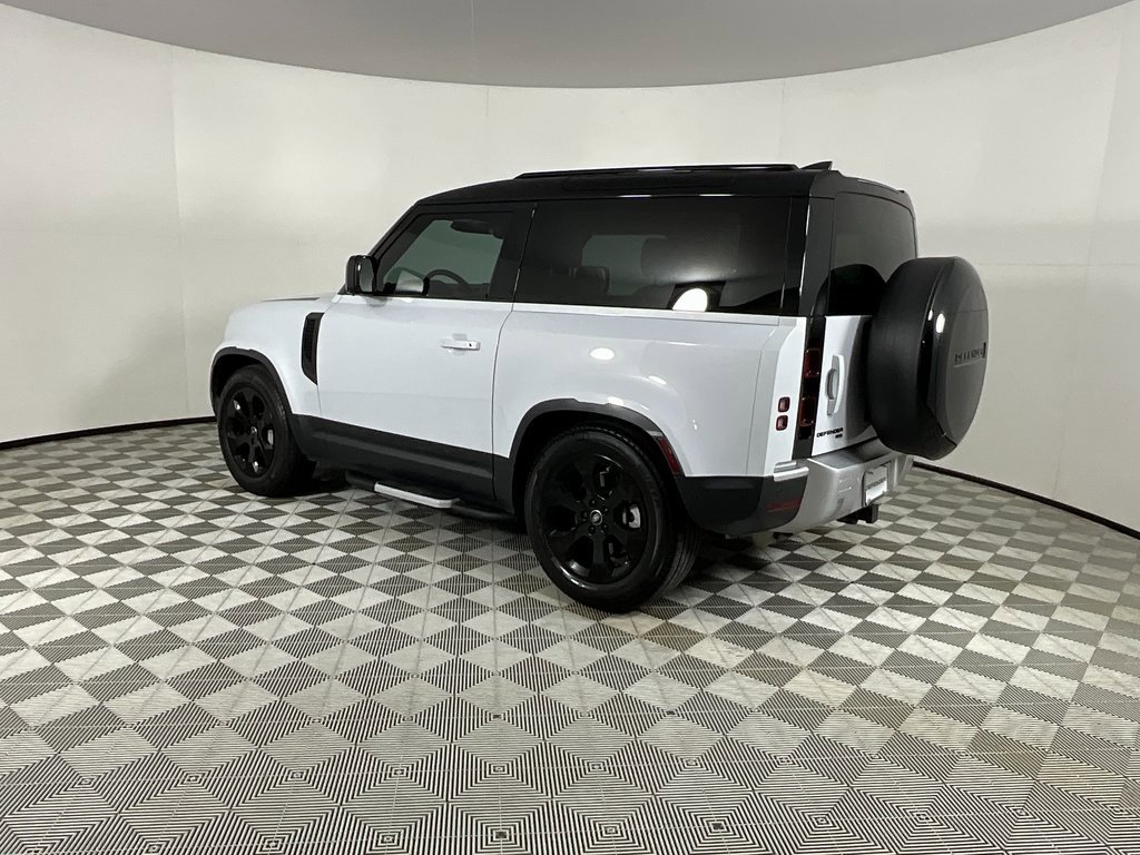 Certified 2023 Land Rover Defender 90 SE image 3