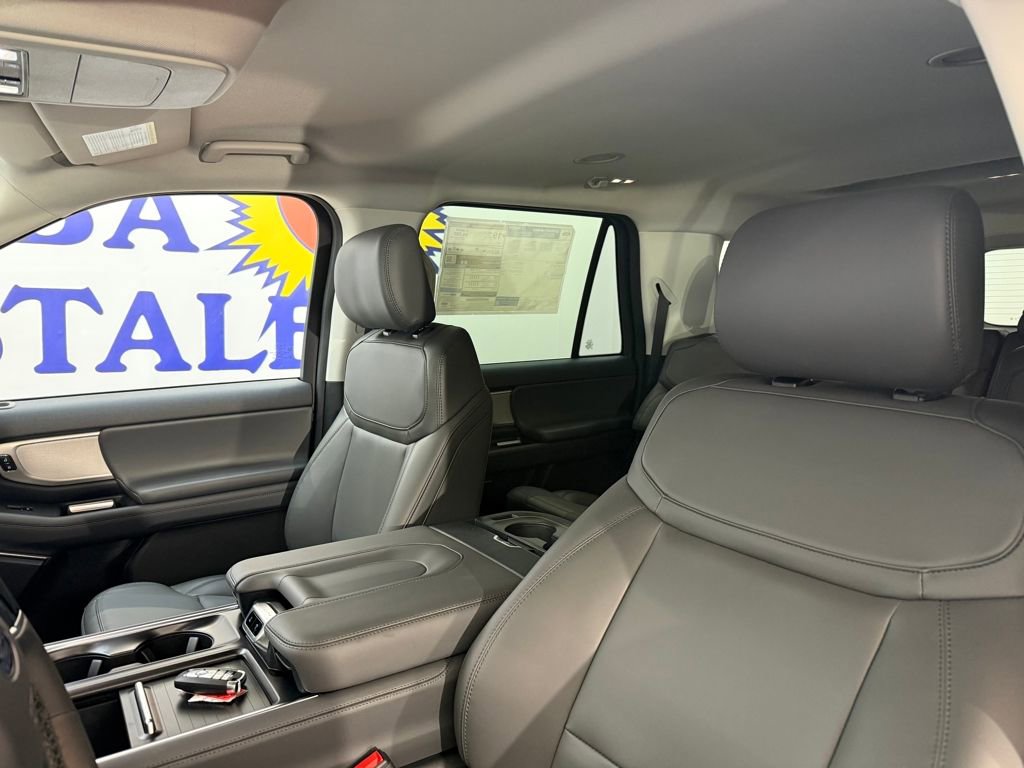 New 2026 Ford Expedition Max Active image 9