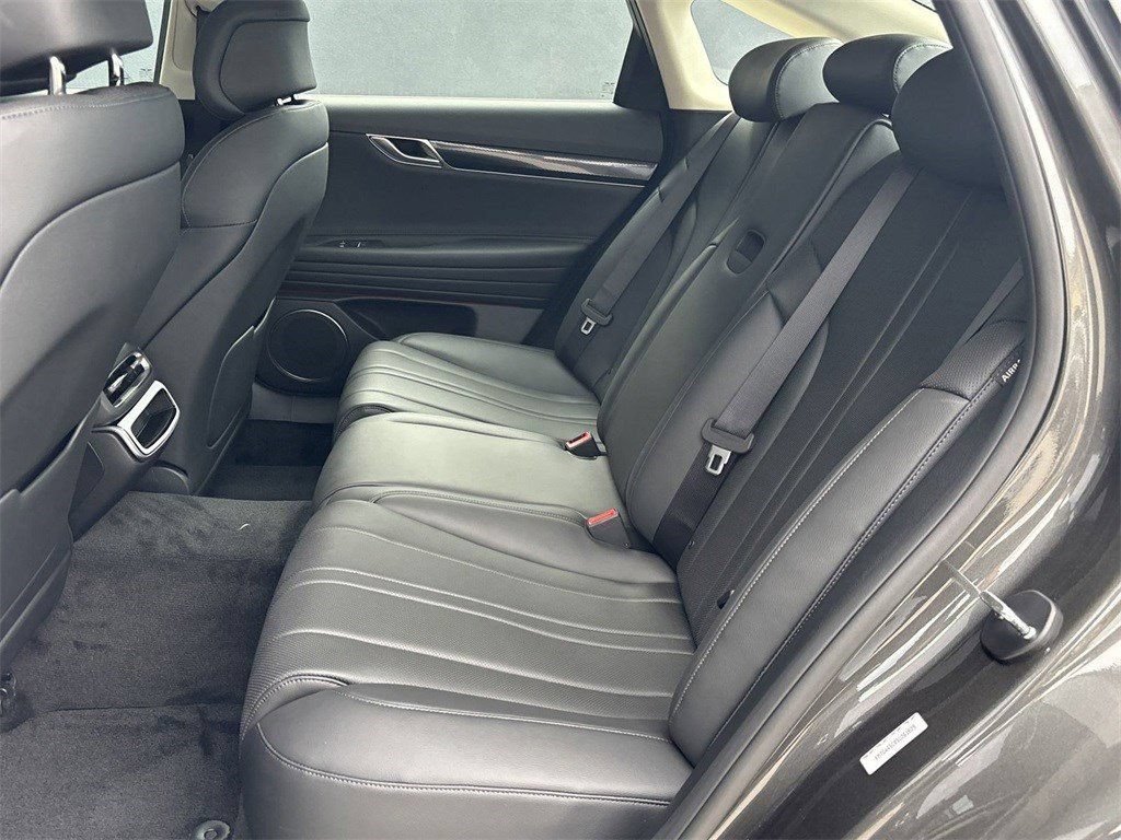 Used 2025 Genesis G80 2.5T AWD/4WD image 16