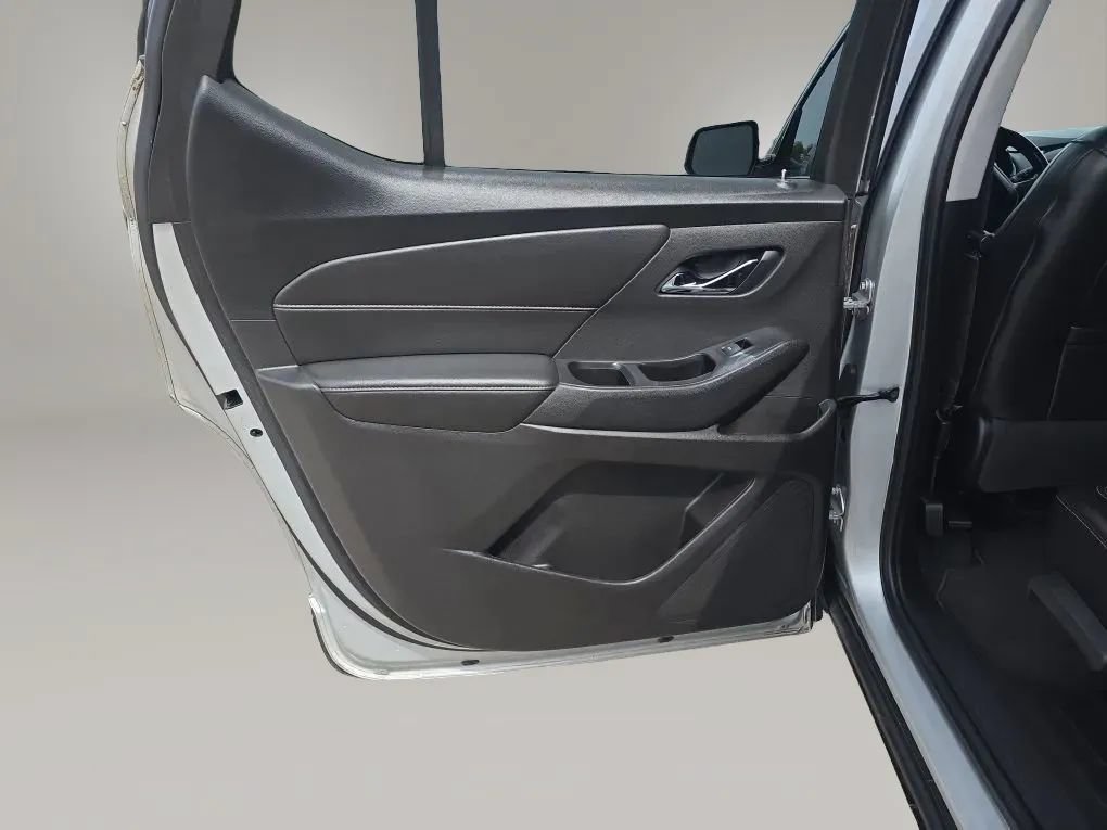 Used 2019 Chevrolet Traverse LT w/ LT Premium Package AWD/4WD image 42