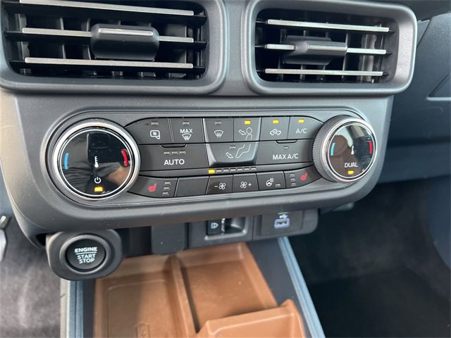 Used 2023 Ford Maverick Lariat w/ Lariat Luxury Package image 16