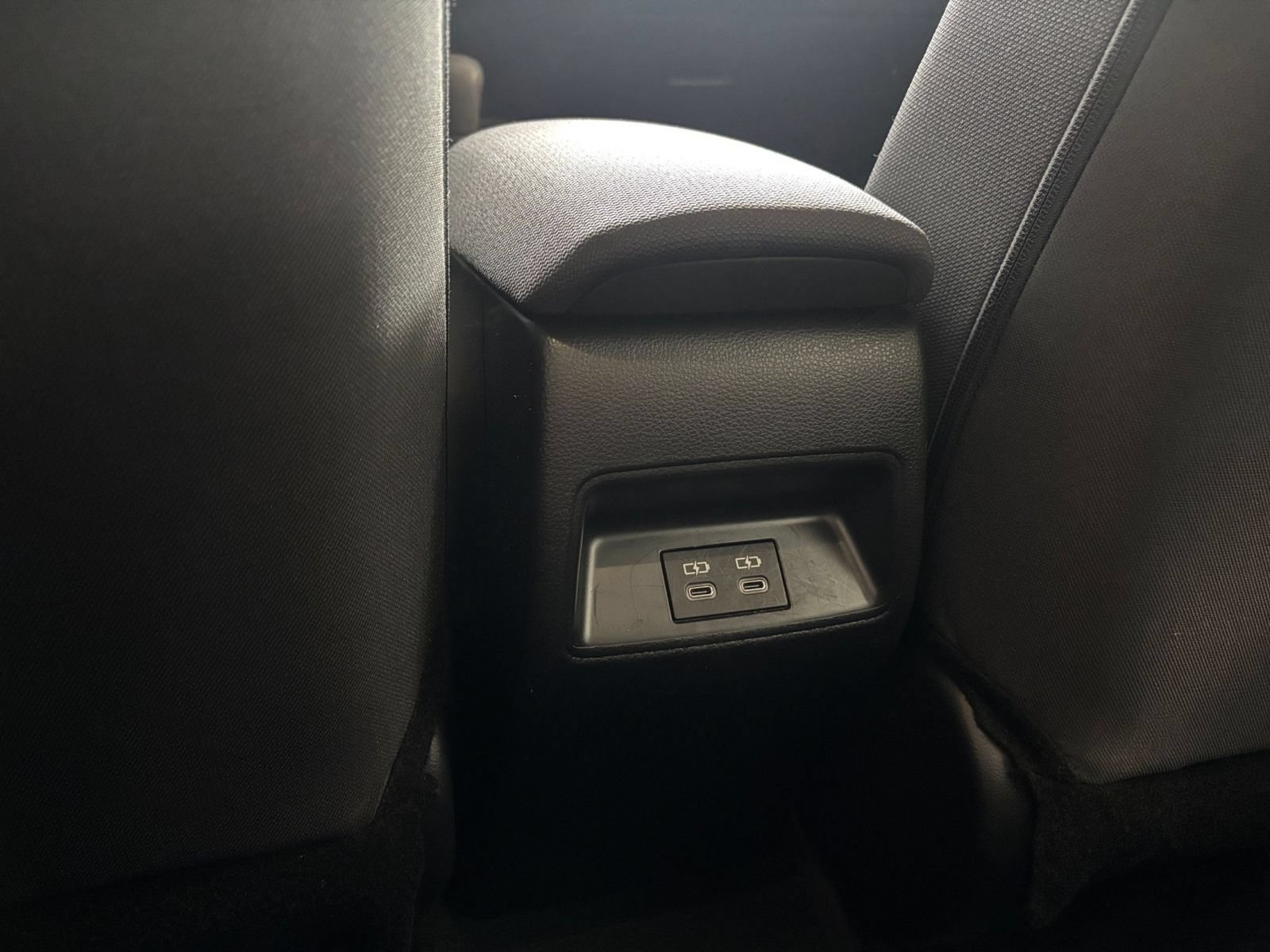 Used 2025 Toyota Corolla LE FWD image 21