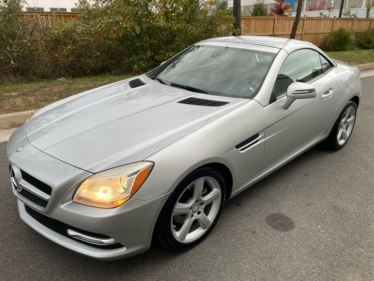 Used 2013 Mercedes-Benz SLK 250 image 7