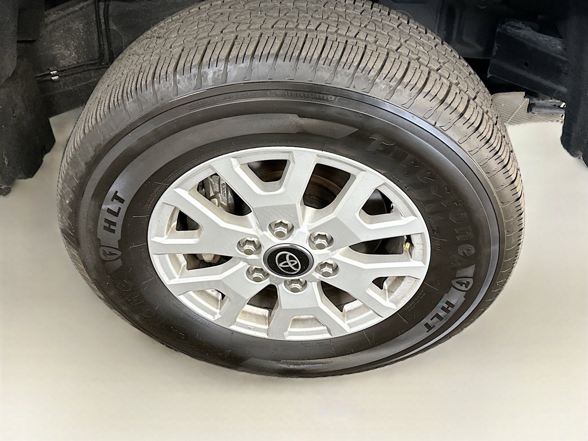 Used 2025 Toyota Tacoma TRD Sport w/ TRD Sport Upgrade Package image 11