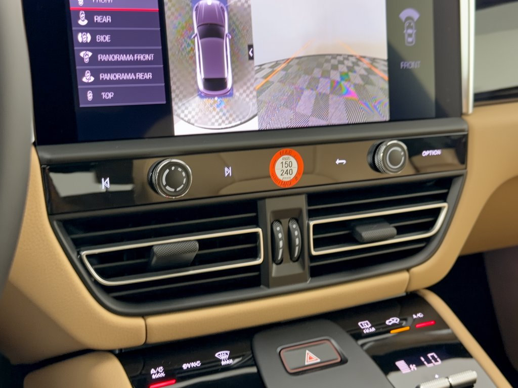 New 2026 Porsche Macan AWD/4WD image 22
