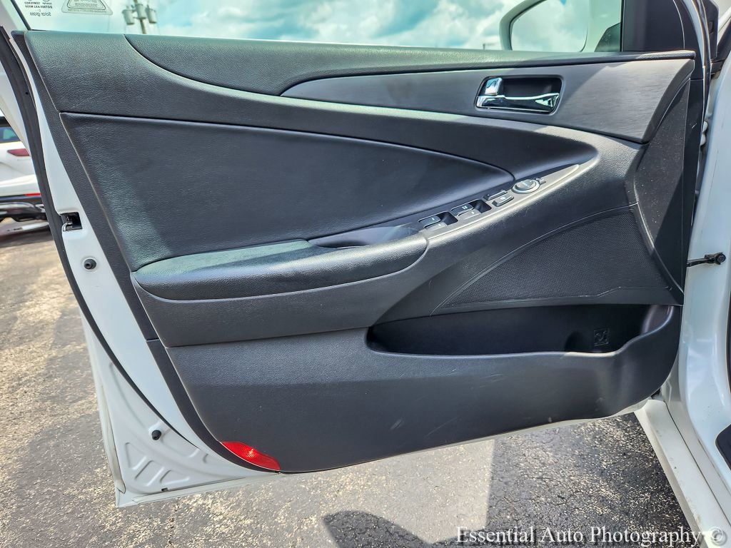 Used 2011 Hyundai Sonata SE FWD image 13