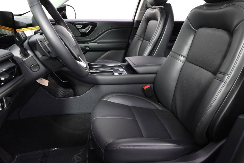 New 2026 Lincoln Aviator AWD image 13