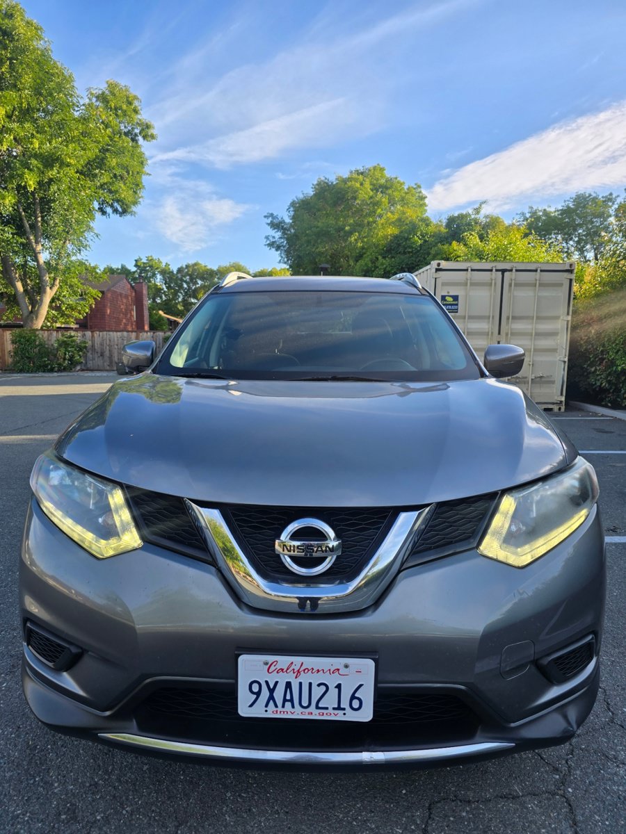 Used 2016 Nissan Rogue SV w/ SV Family Package AWD/4WD image 1