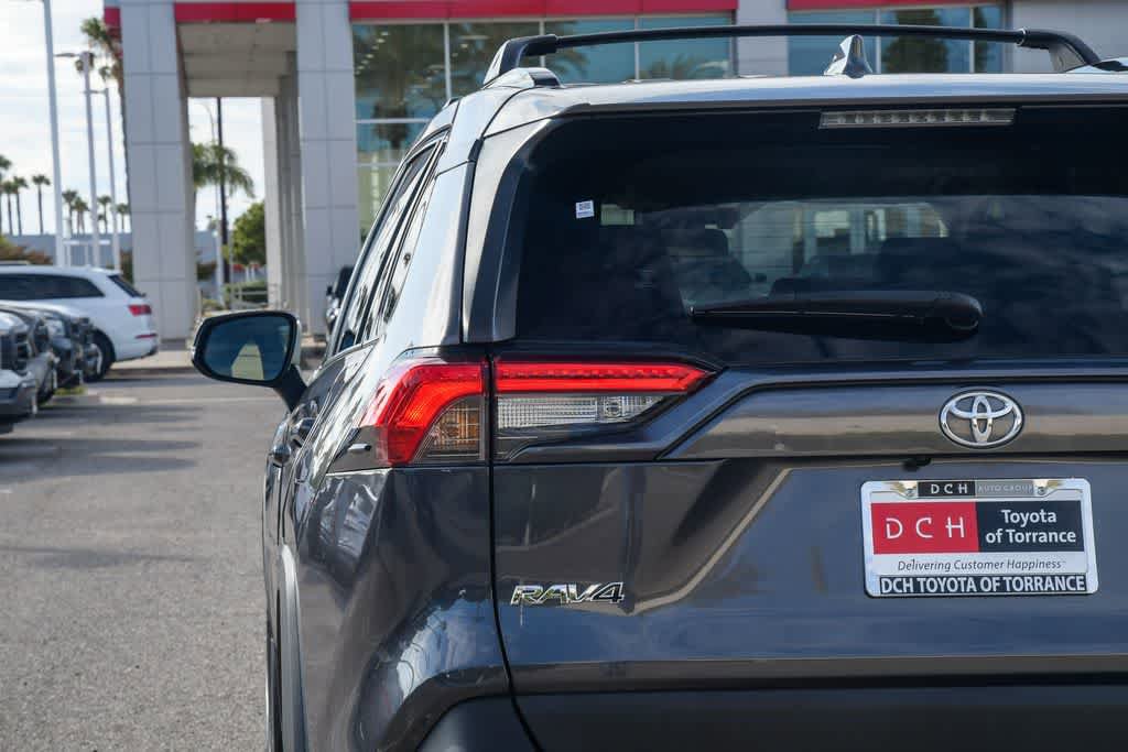 Used 2023 Toyota RAV4 XLE w/ Convenience Package FWD image 5