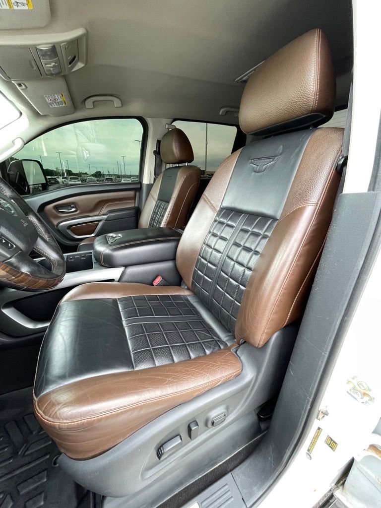 Used 2019 Nissan Titan Platinum Reserve w/ Platinum Utility Package AWD/4WD image 11