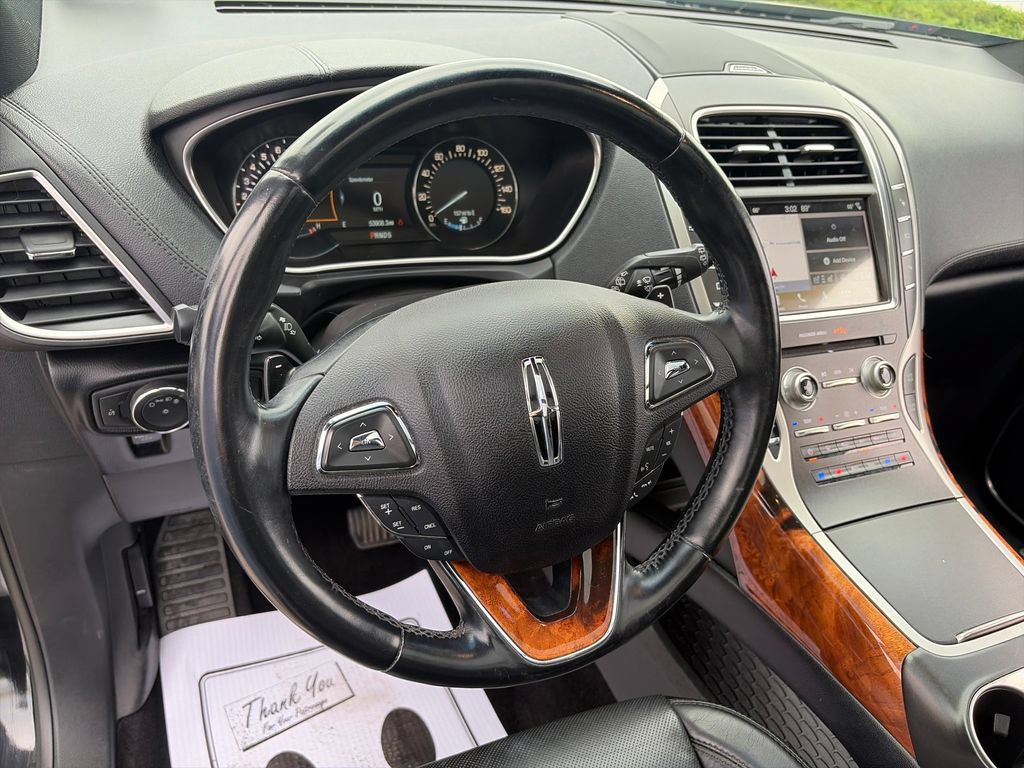 Used 2017 Lincoln MKX Reserve AWD/4WD image 18