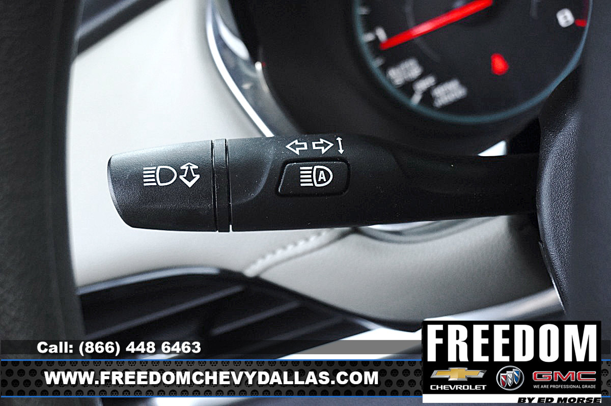 Used 2023 Chevrolet Traverse LS FWD image 24