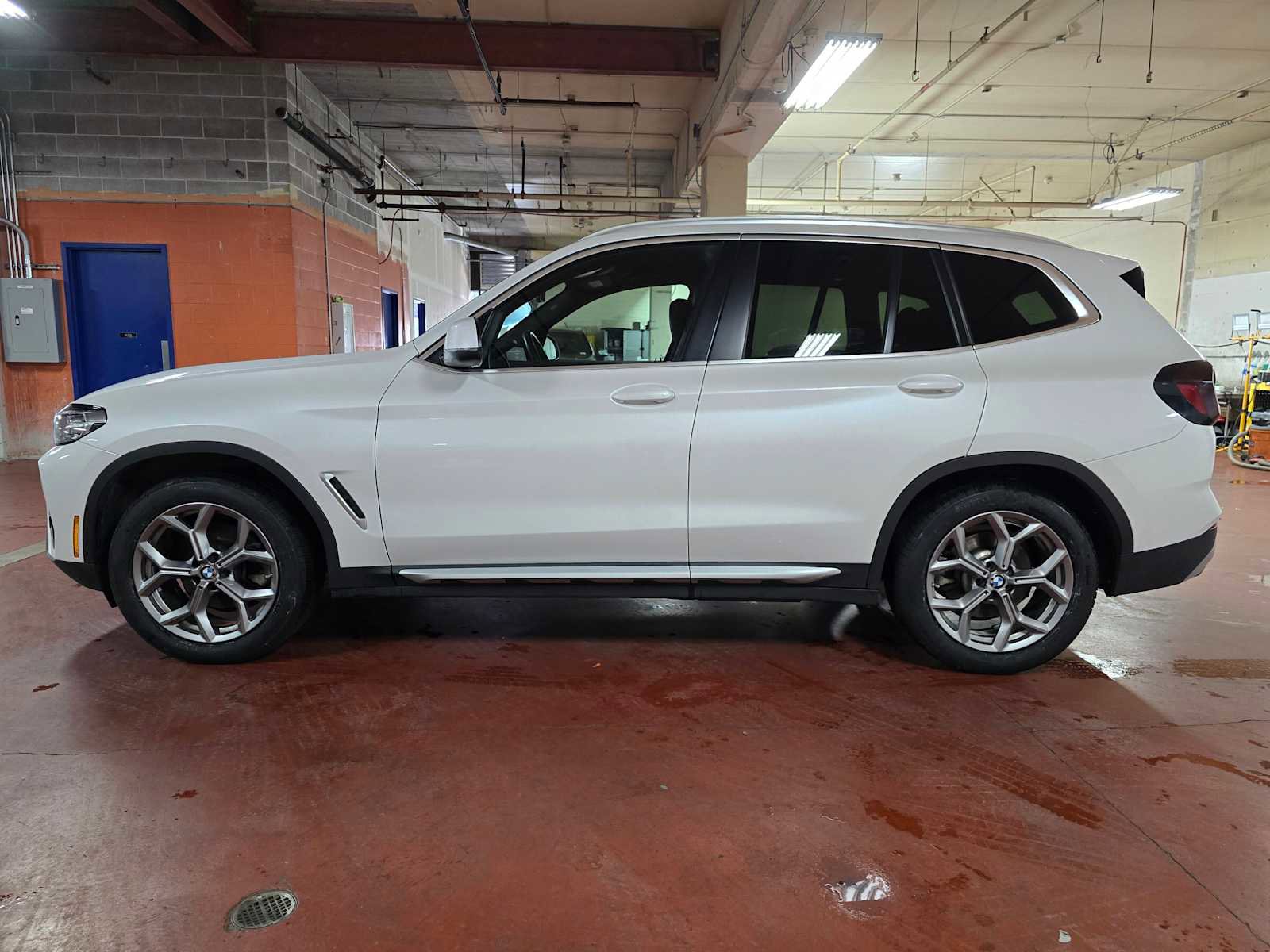 Used 2024 BMW X3 xDrive30i image 8