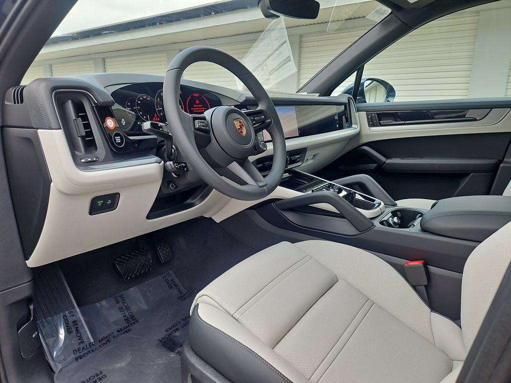 New 2026 Porsche Cayenne AWD/4WD image 4