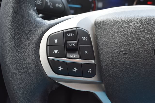 Used 2022 Ford Explorer Limited w/ Limited Technology Package AWD/4WD image 25