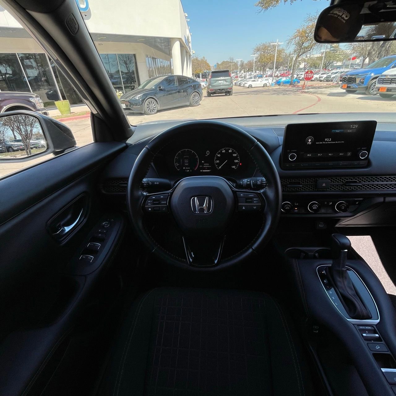 Used 2025 Honda HR-V Sport image 12