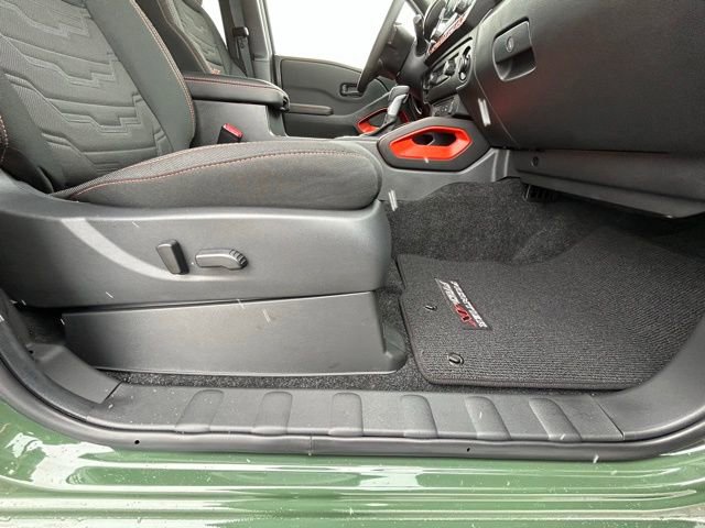 New 2026 Nissan Frontier PRO-4X w/ Pro-4x Convenience Package image 32